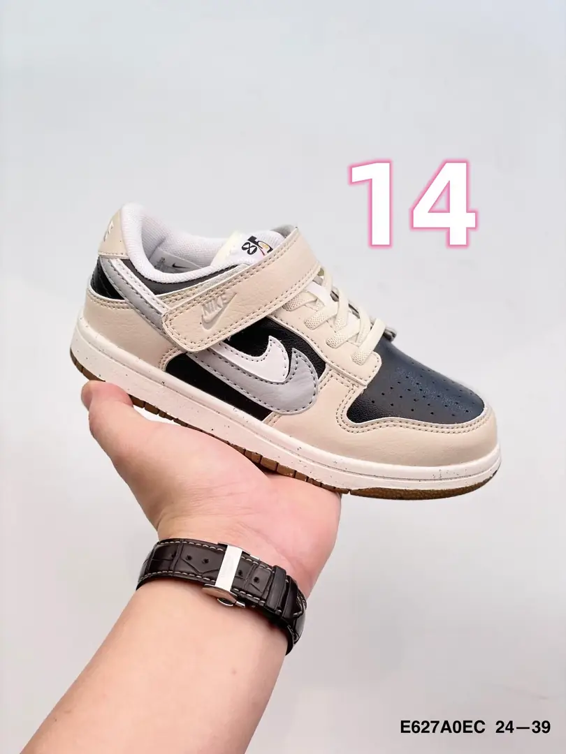 V1501-256.66💴36.66$Nike gallery