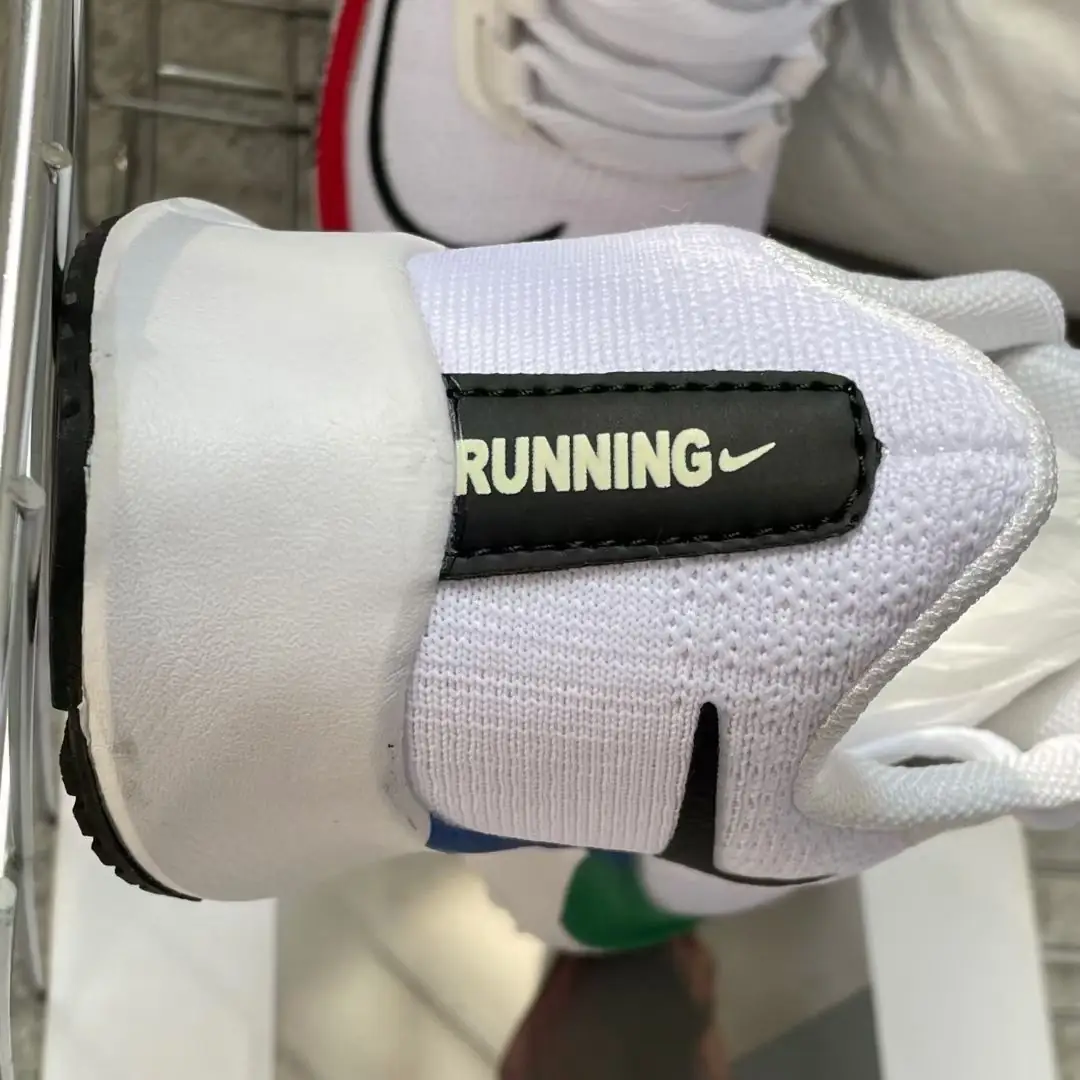 V1529-206.22💴29.02$nike gallery