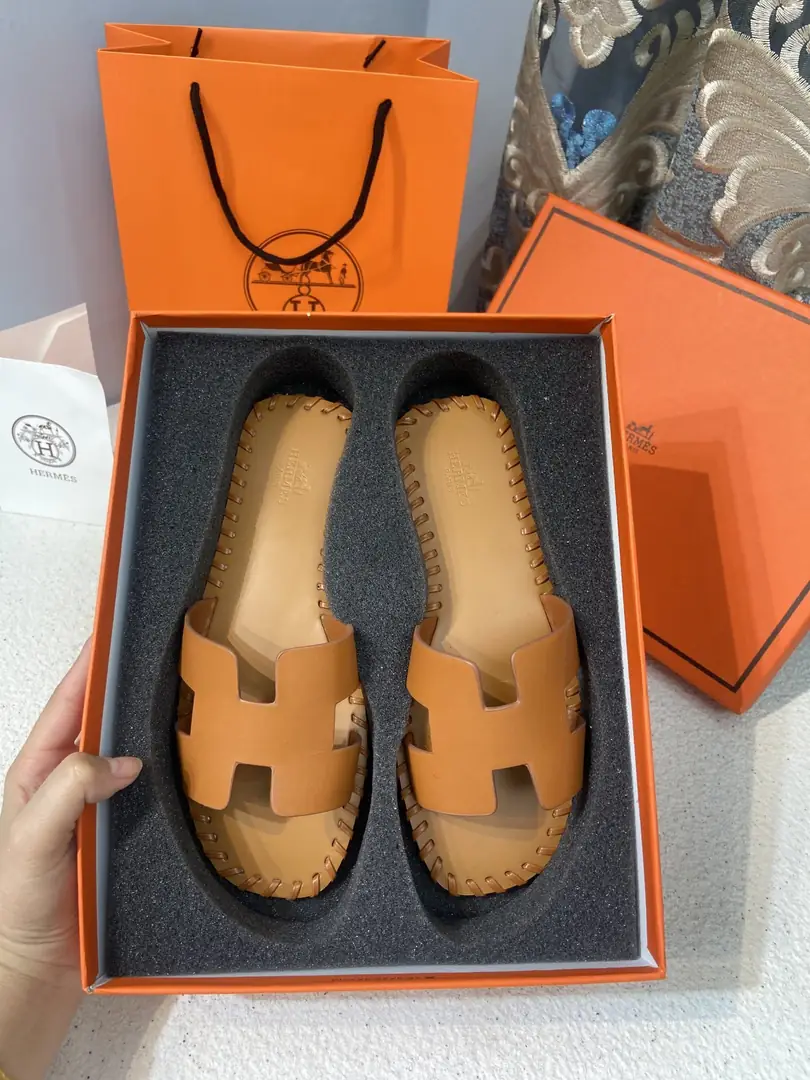 V2301-245.2💴36.06$Hermes gallery