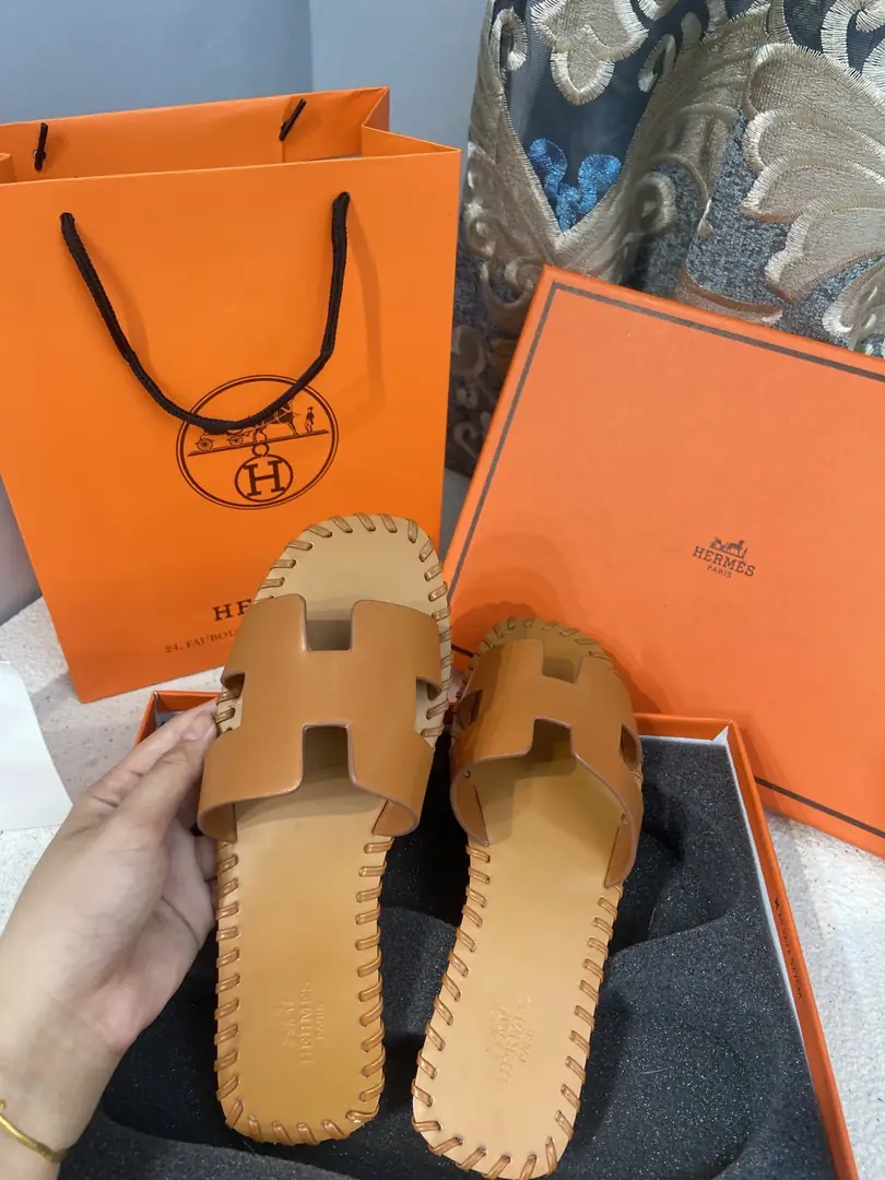 V2301-245.2💴36.06$Hermes gallery