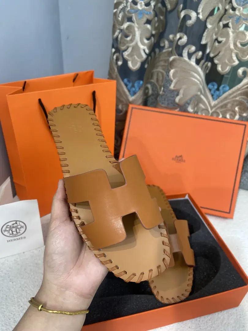 V2301-245.2💴36.06$Hermes gallery