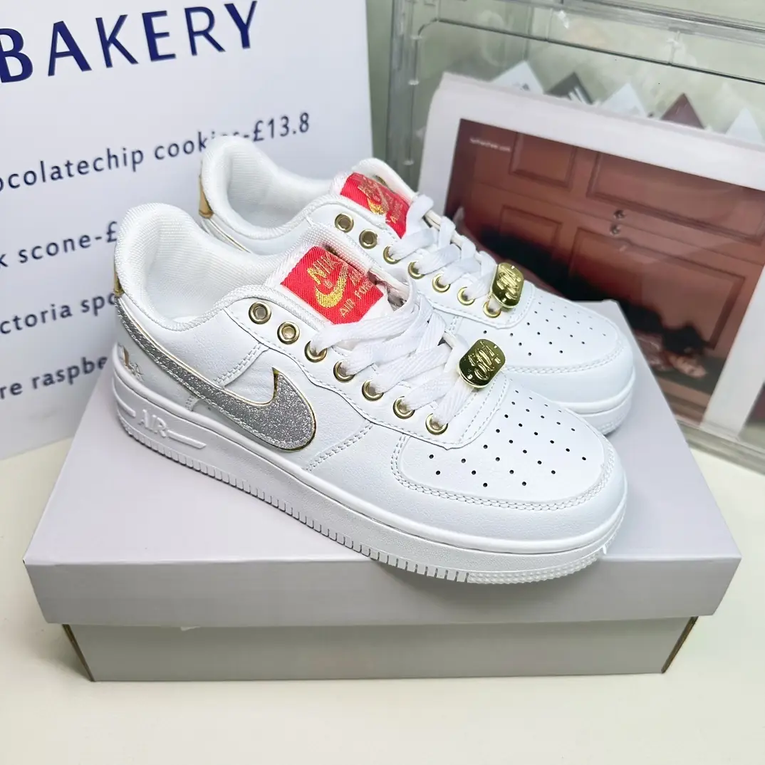 V2550-201.6💴32.99$NIKE gallery