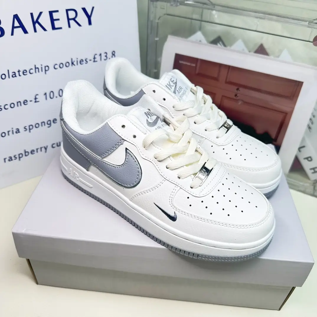 V2550-201.6💴32.99$NIKE gallery