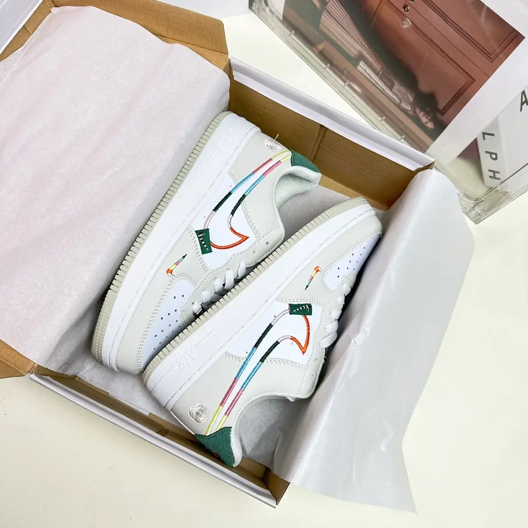 V2550-201.6💴32.99$NIKE gallery