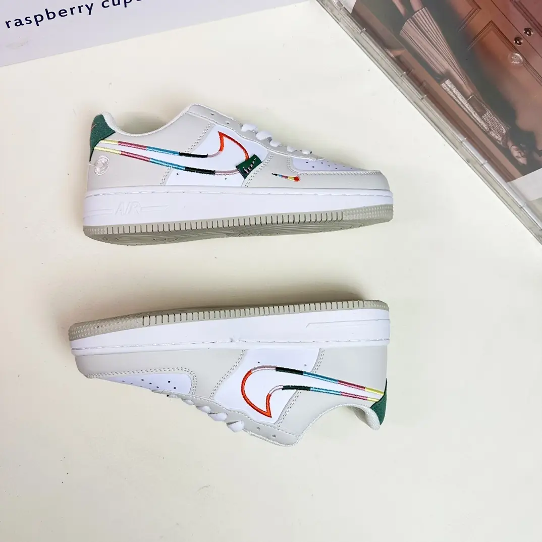 V2550-201.6💴32.99$NIKE gallery