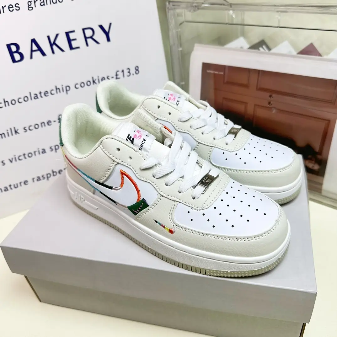 V2550-201.6💴32.99$NIKE gallery