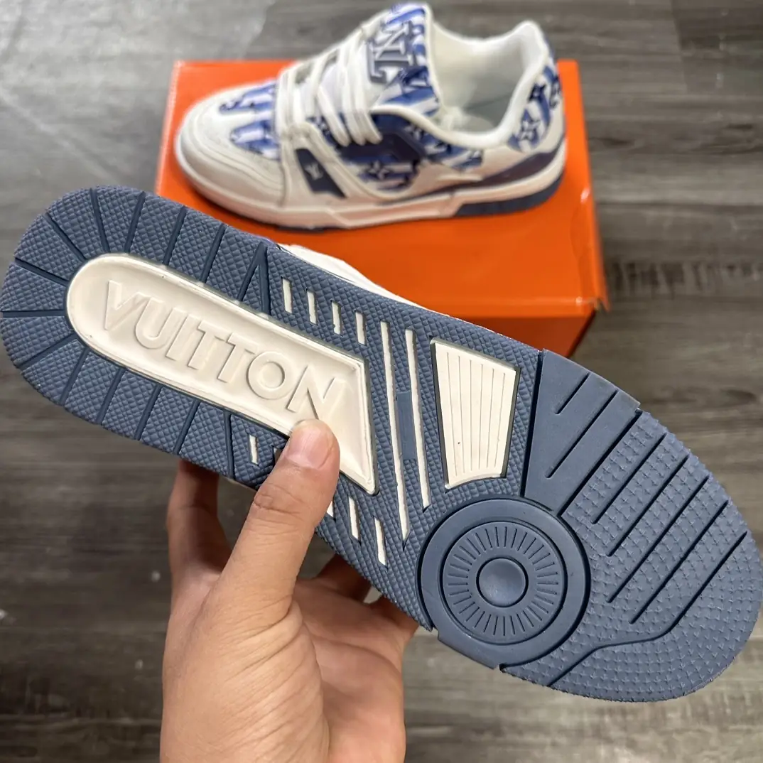 V2652-265.5💴40.88$LV gallery