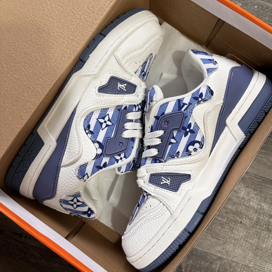 V2652-265.5💴40.88$LV gallery