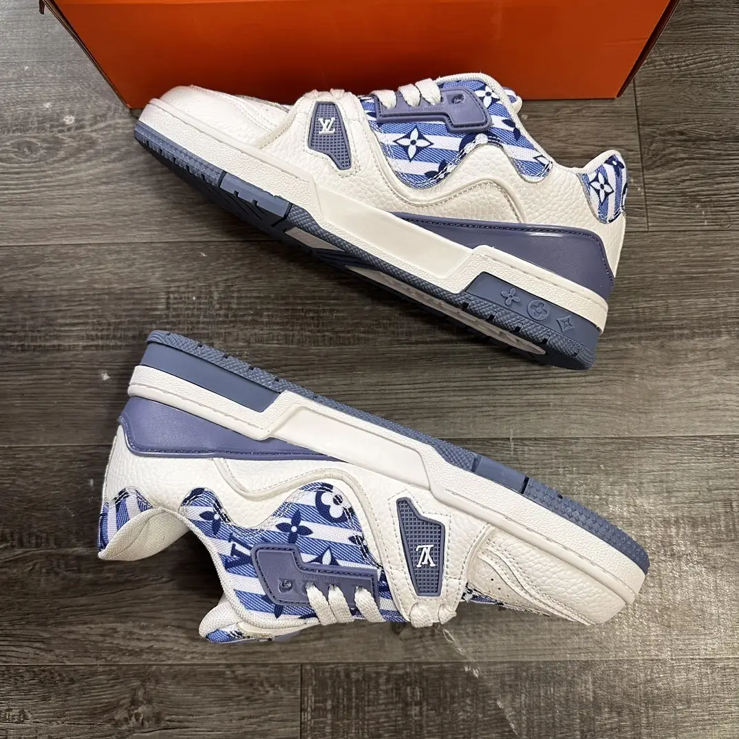 V2652-265.5💴40.88$LV gallery