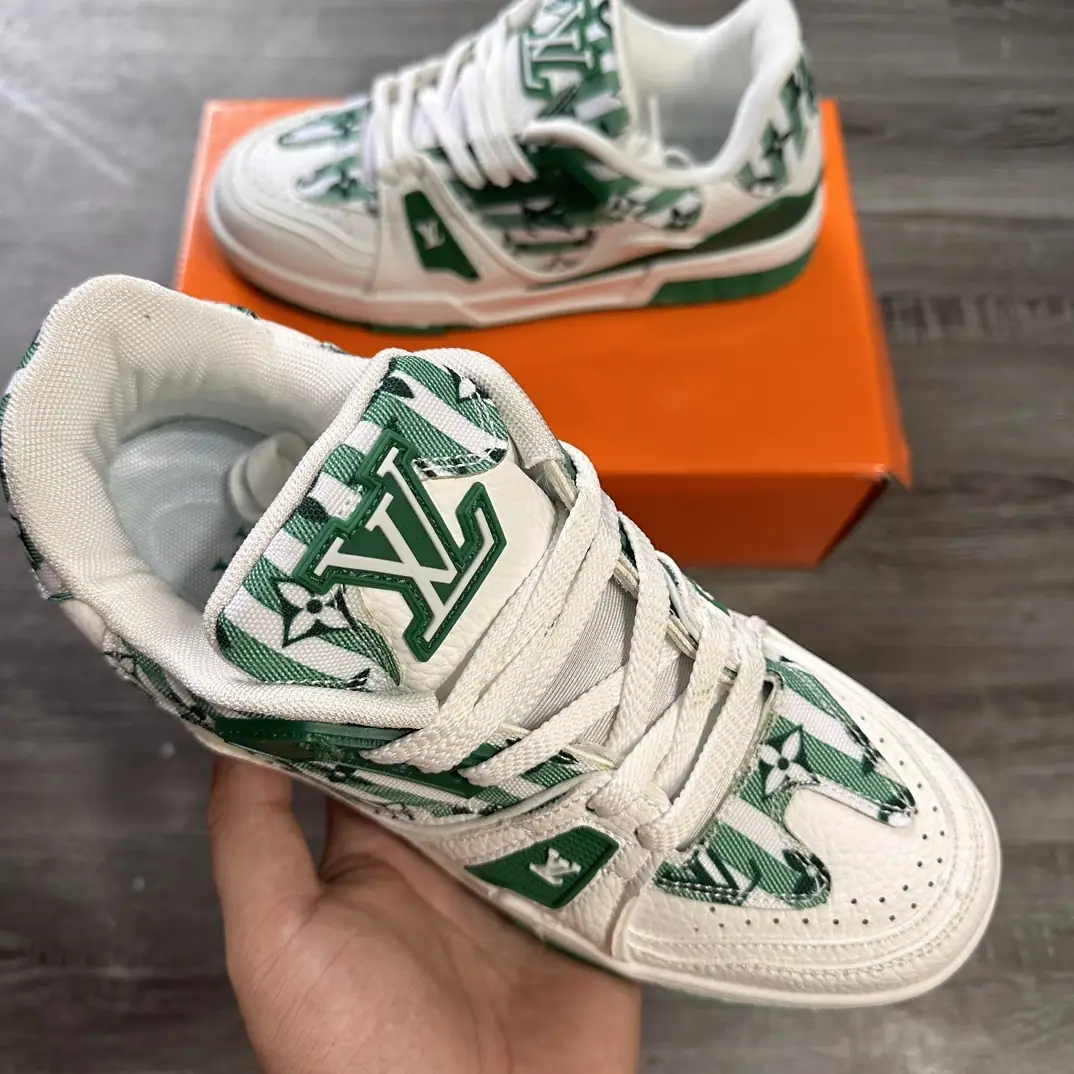 V2652-265.5💴40.88$LV gallery