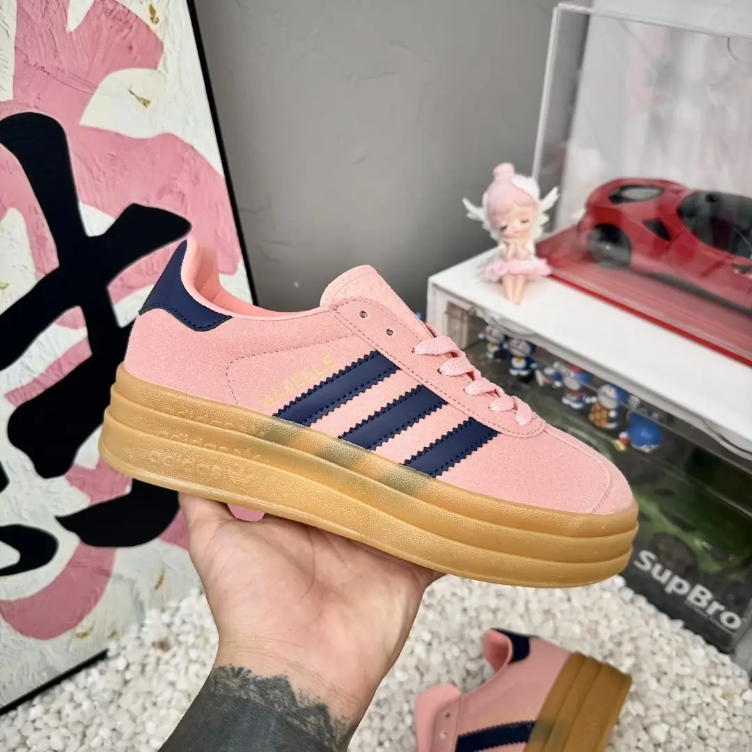 V2755-230.8💴36.06$adidas gallery