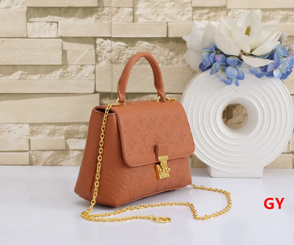 V2838-229💴36$LV gallery