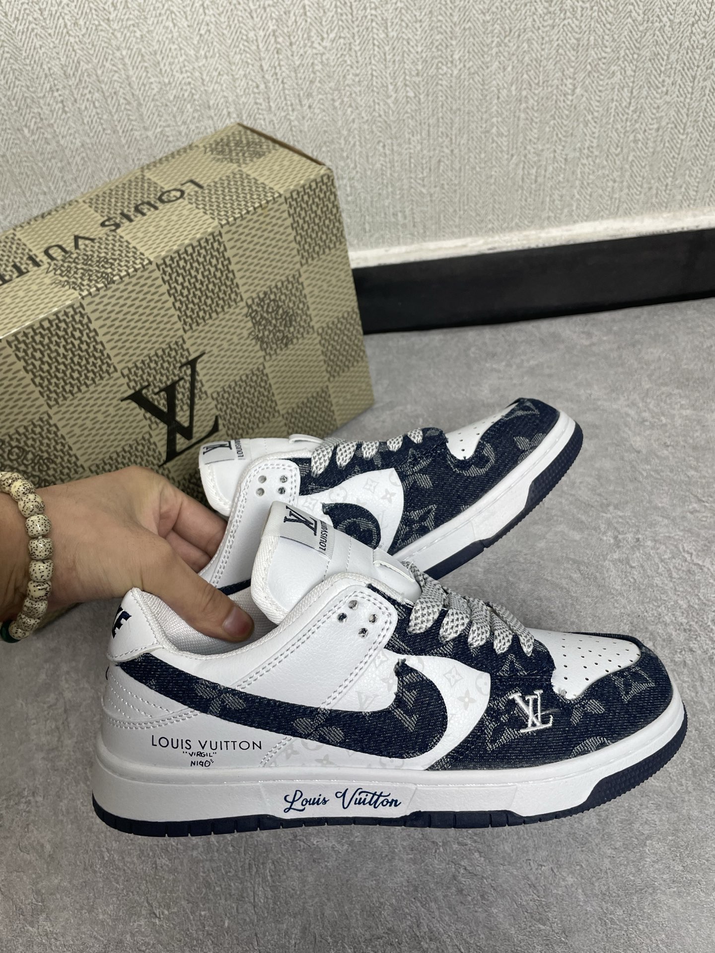 V2893-💴32.55$NIKE LV gallery
