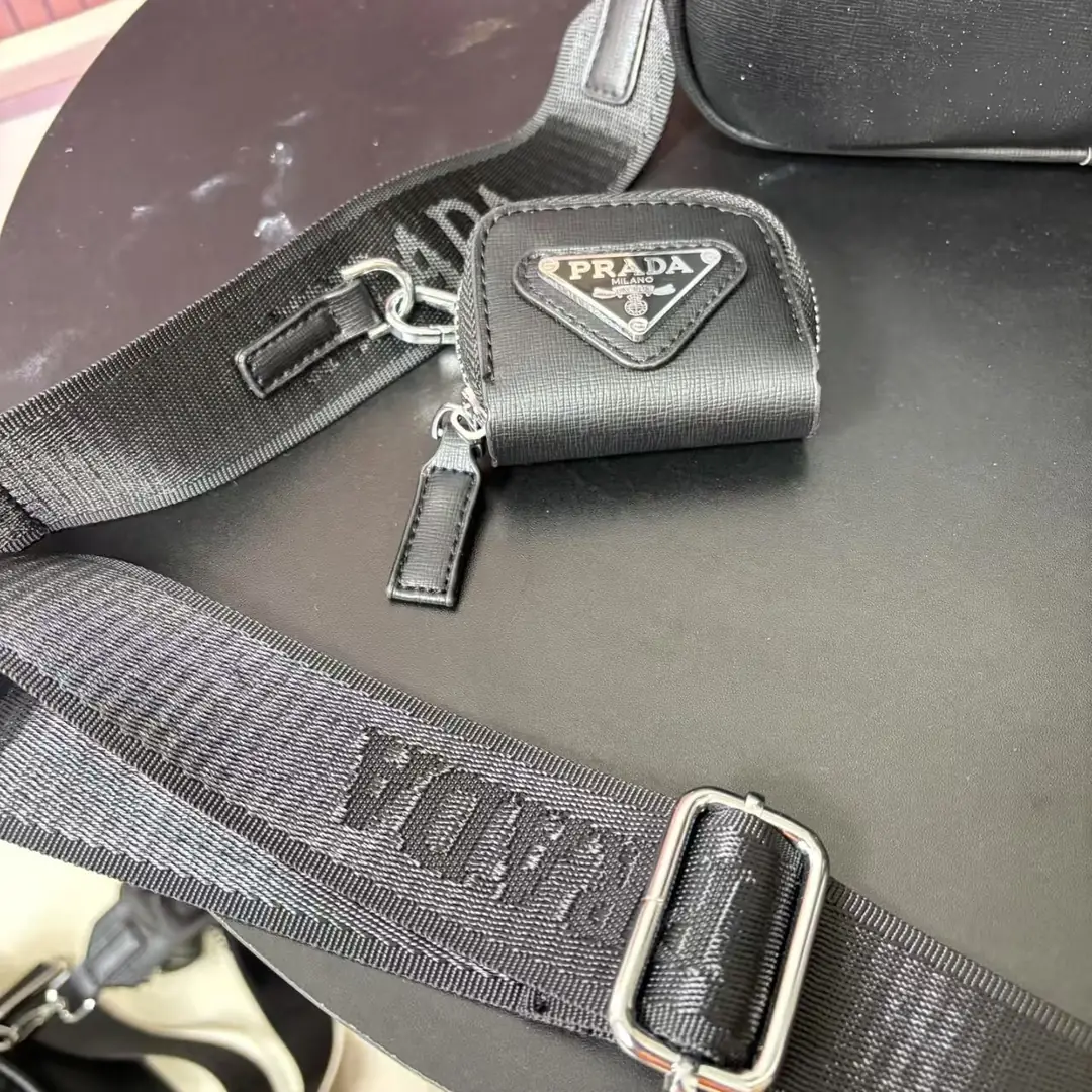 V2904-💴33.22$PRADA gallery