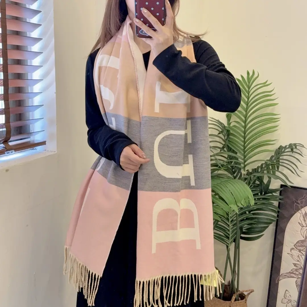 V2916-💴28.88$BURBERRY gallery