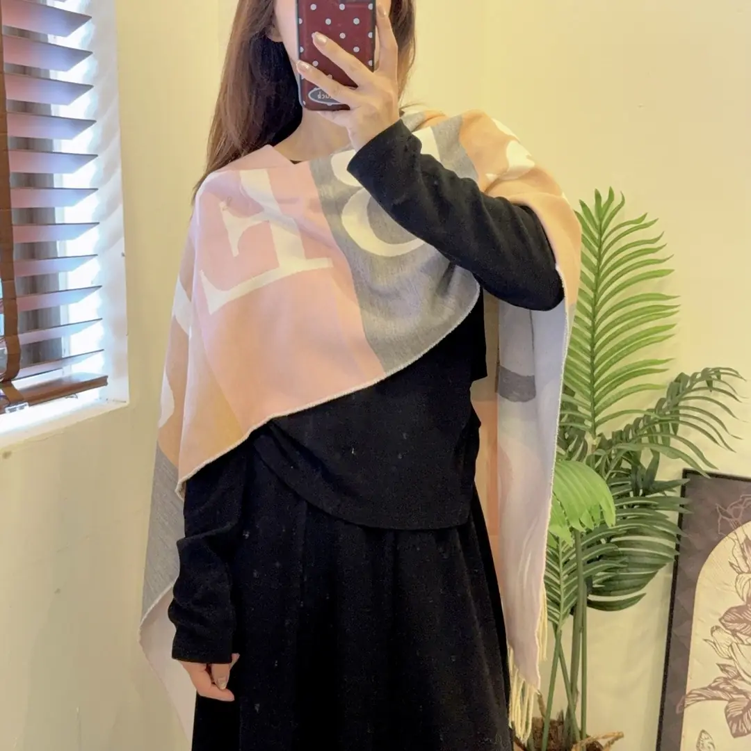 V2916-💴28.88$BURBERRY gallery