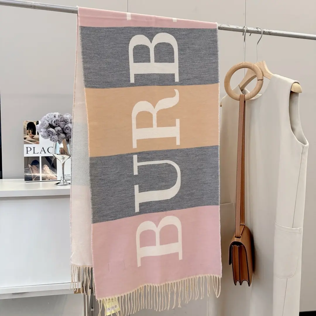 V2916-💴28.88$BURBERRY gallery