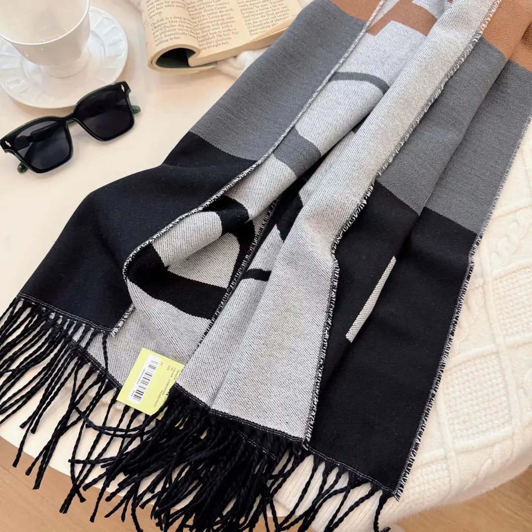 V2916-💴28.88$BURBERRY gallery