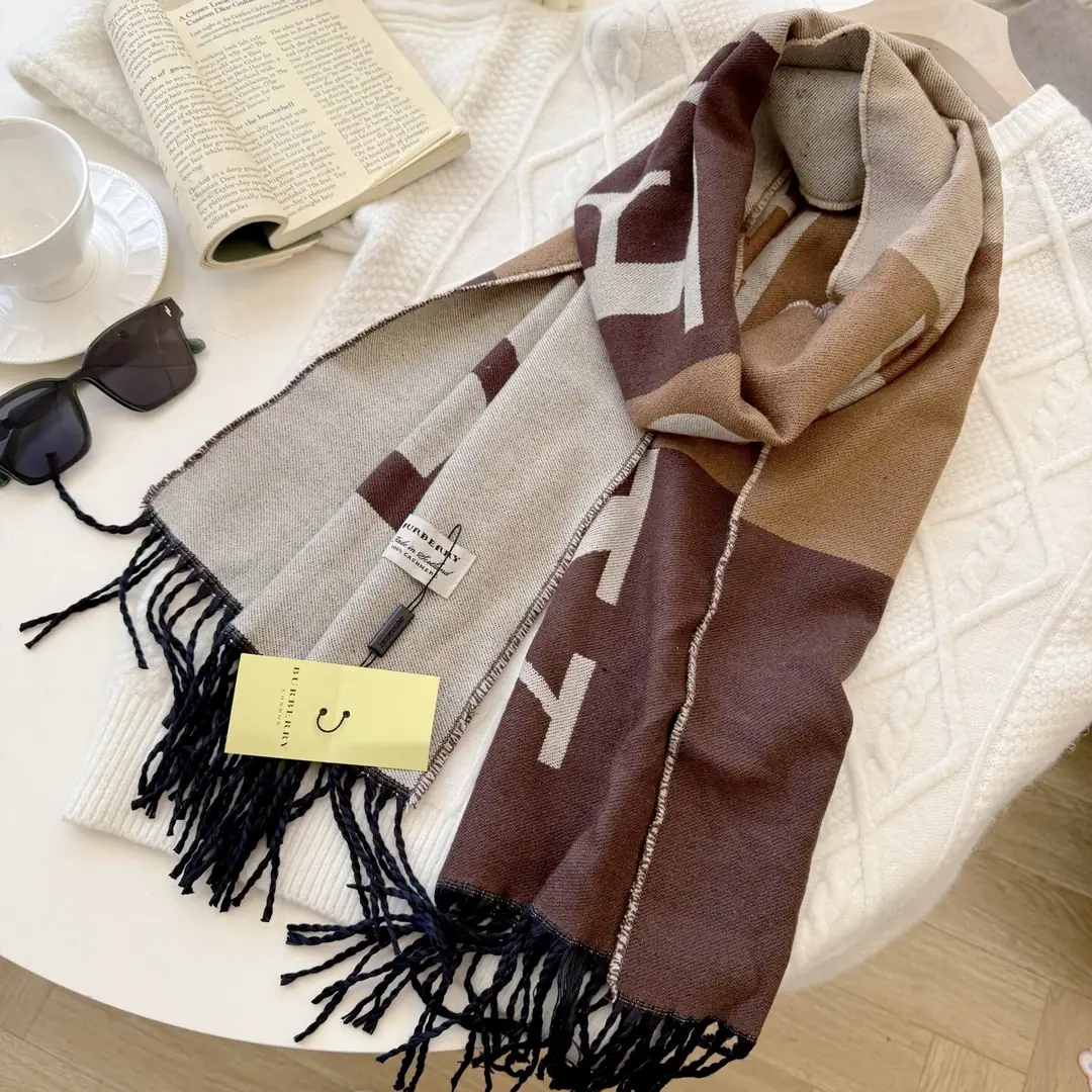 V2916-💴28.88$BURBERRY gallery