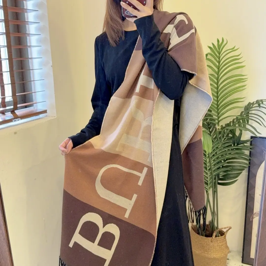 V2916-💴28.88$BURBERRY gallery