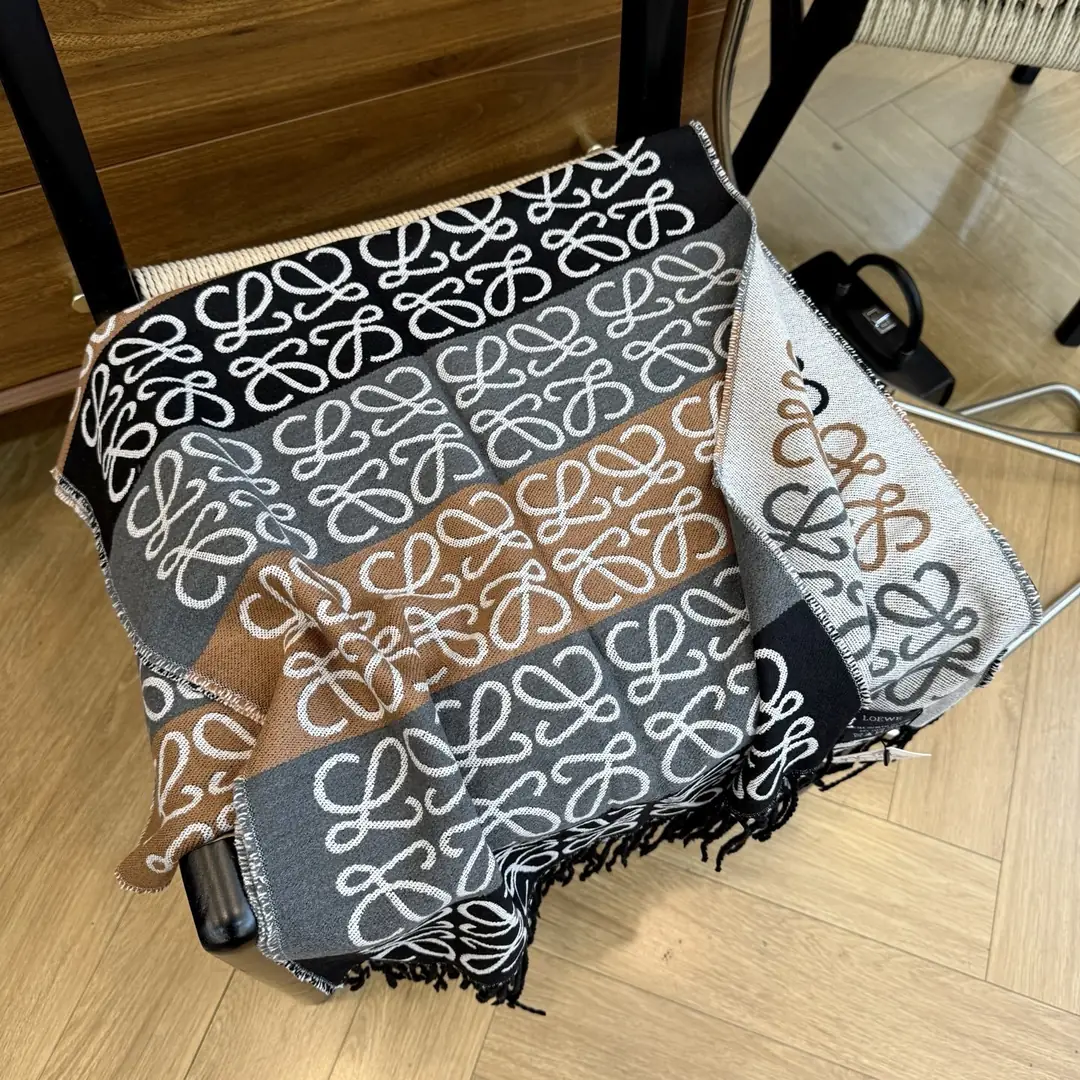 V2921-💴29.33$LOEWE gallery