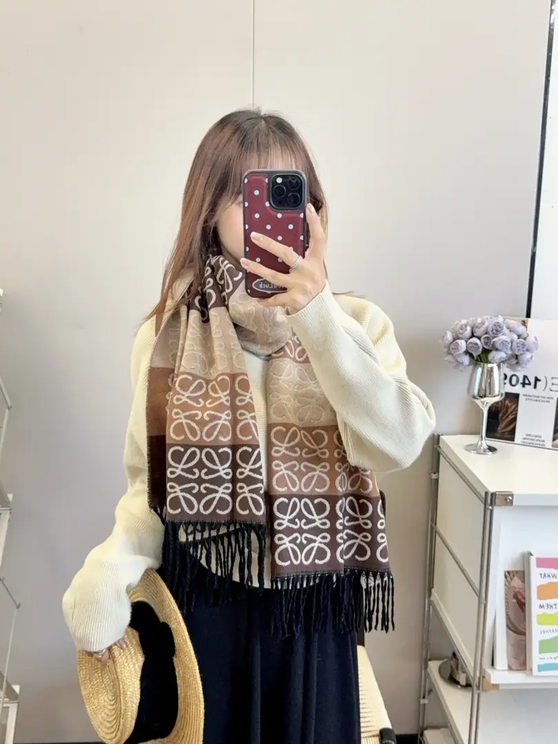 V2921-💴29.33$LOEWE gallery