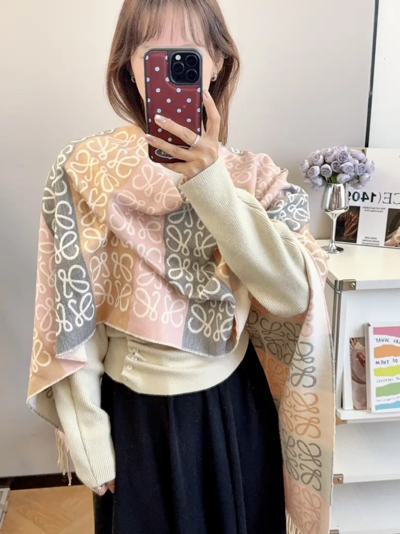 V2921-💴29.33$LOEWE gallery