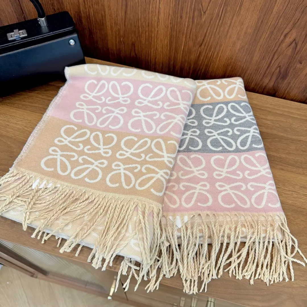 V2921-💴29.33$LOEWE gallery