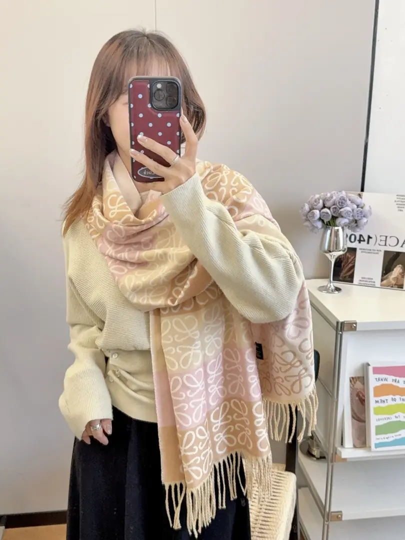 V2921-💴29.33$LOEWE gallery