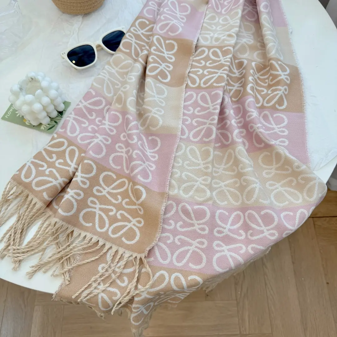 V2921-💴29.33$LOEWE gallery