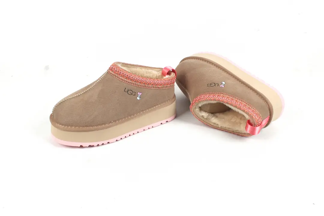 V2924-💴46.78$UGG gallery