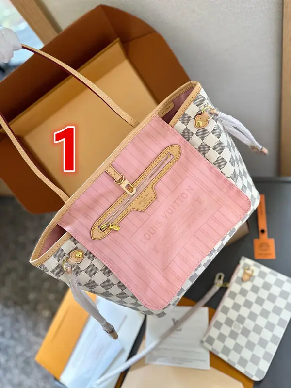 V2944-💴60.55$LV gallery