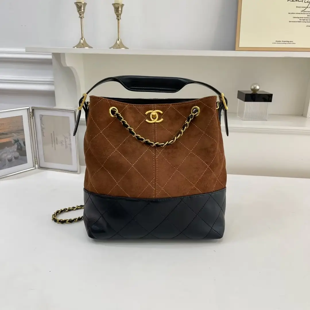 V2947-💴36.55$CH gallery