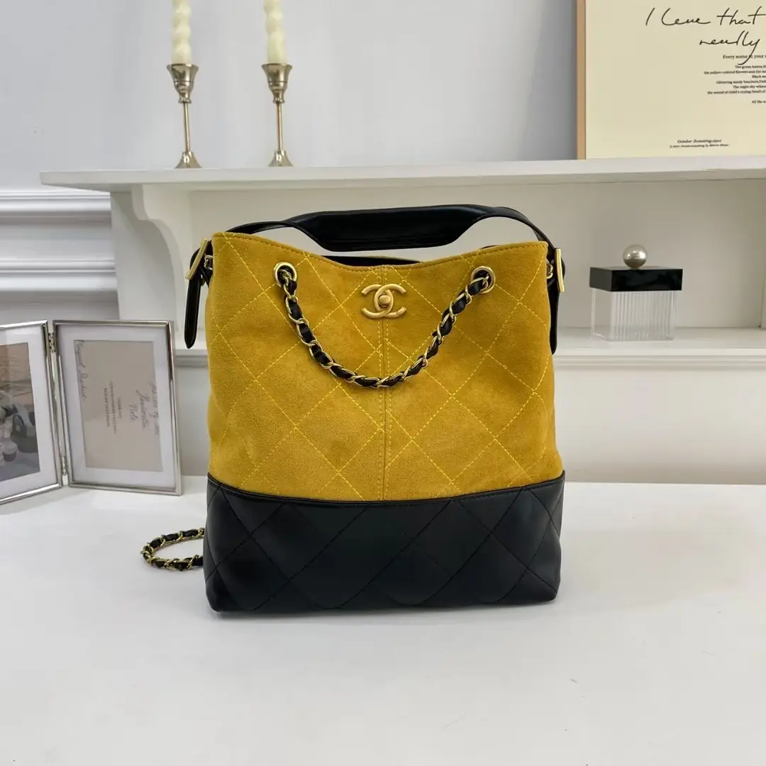 V2947-💴36.55$CH gallery