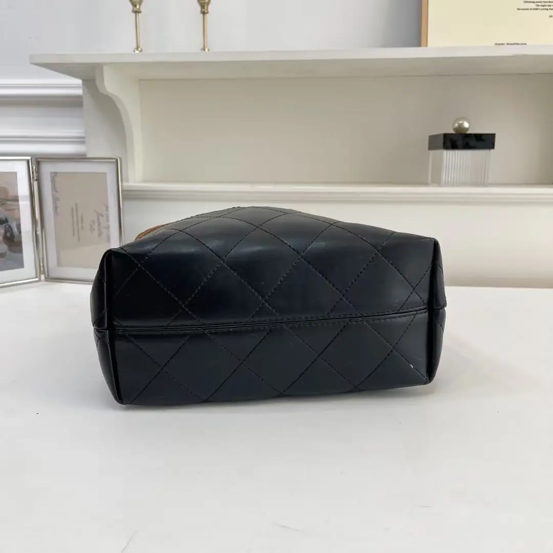 V2947-💴36.55$CH gallery