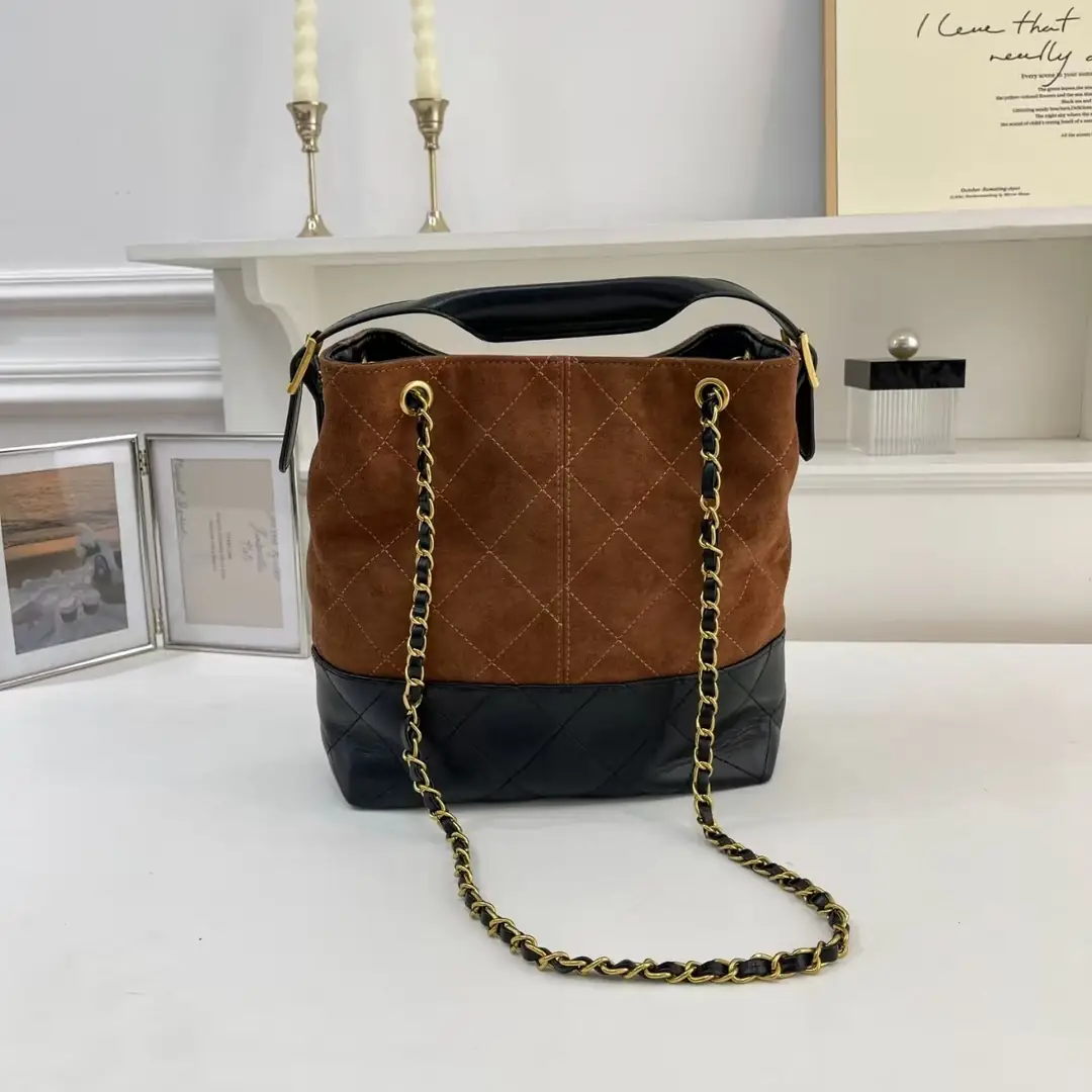 V2947-💴36.55$CH gallery