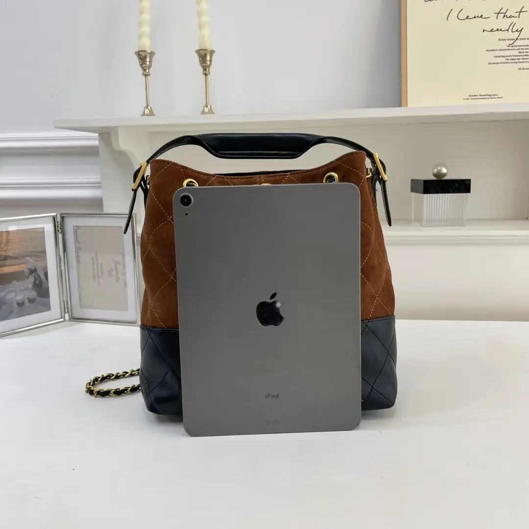 V2947-💴36.55$CH gallery