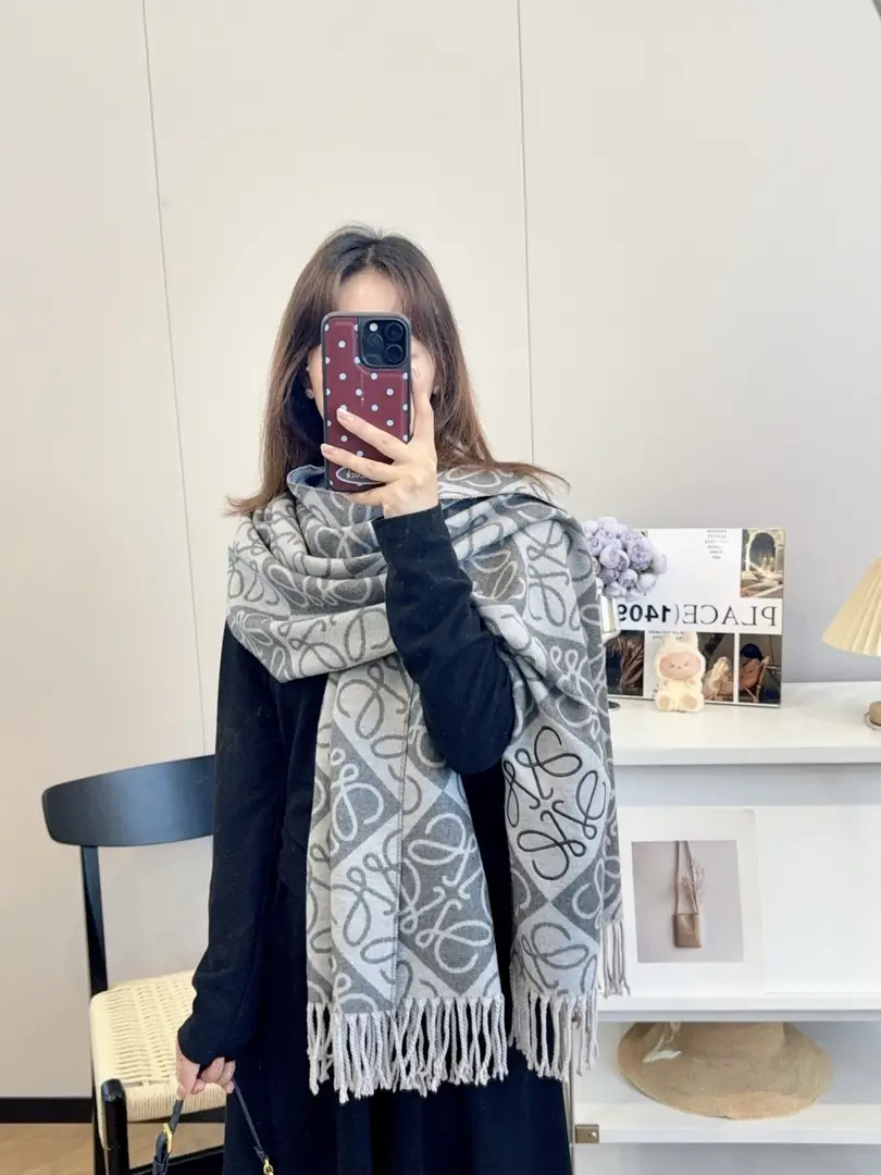 V2950-💴25.98$LOEWE gallery