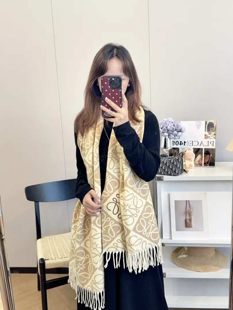 V2950-💴25.98$LOEWE gallery