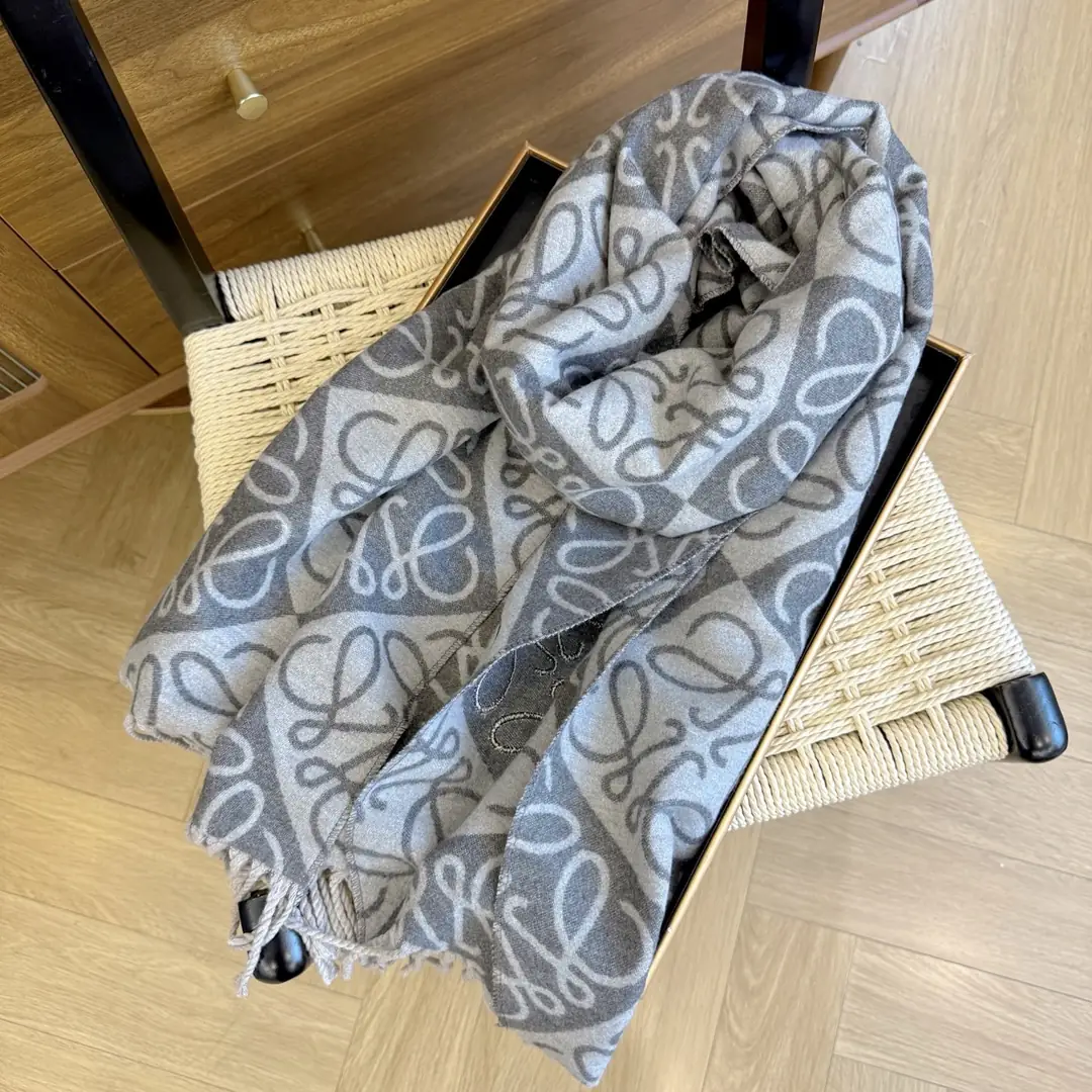 V2950-💴25.98$LOEWE gallery