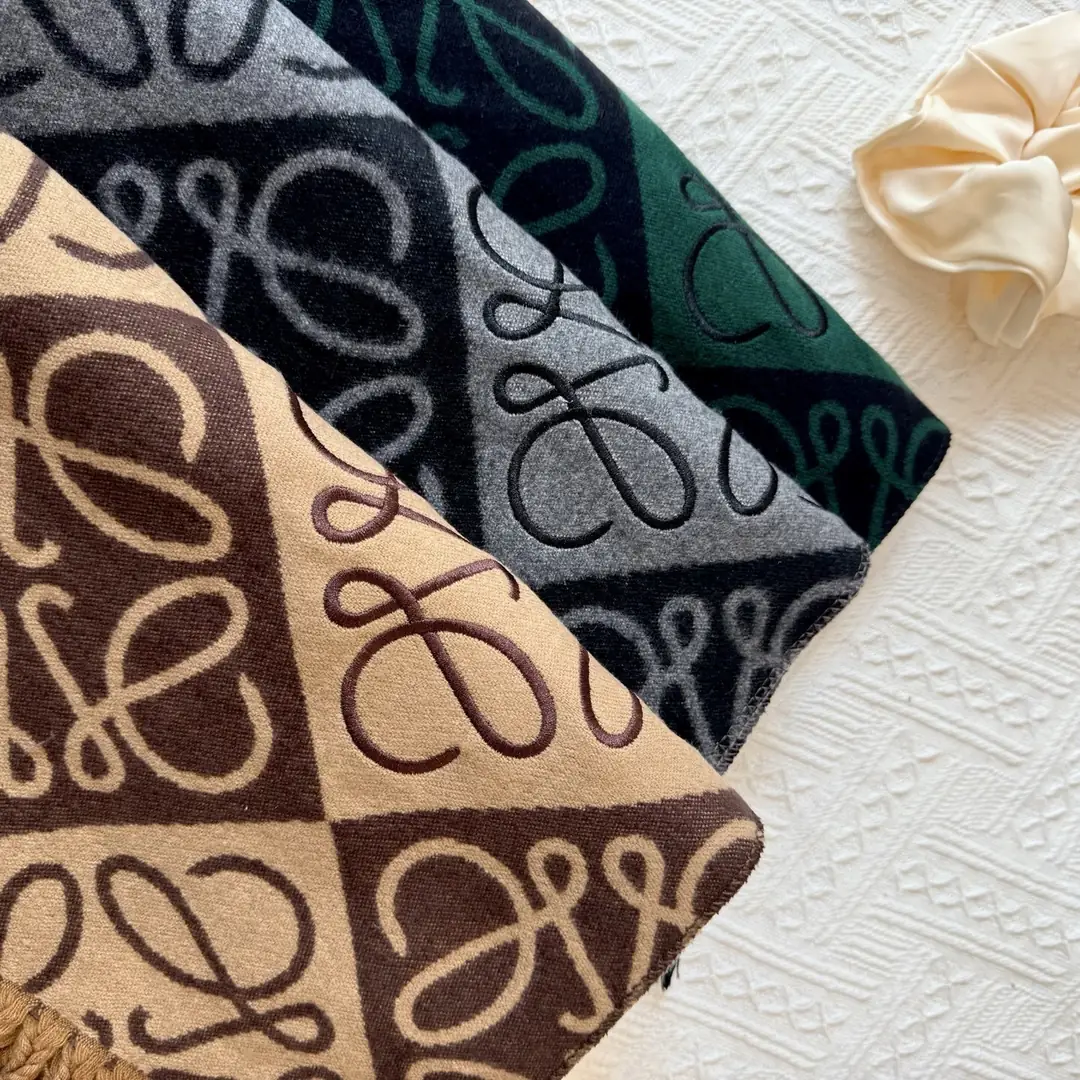 V2950-💴25.98$LOEWE gallery