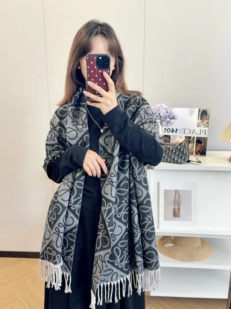 V2950-💴25.98$LOEWE gallery