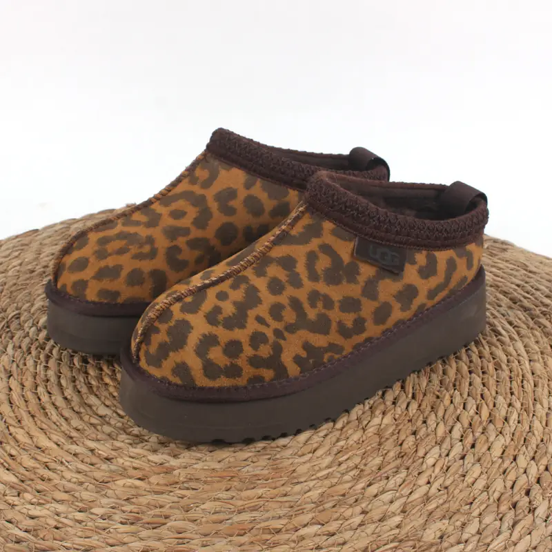 V2957-💴48.98$UGG gallery