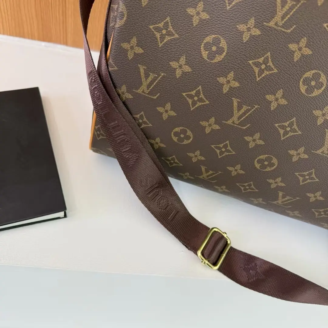 V2975-💴35.99$LV gallery