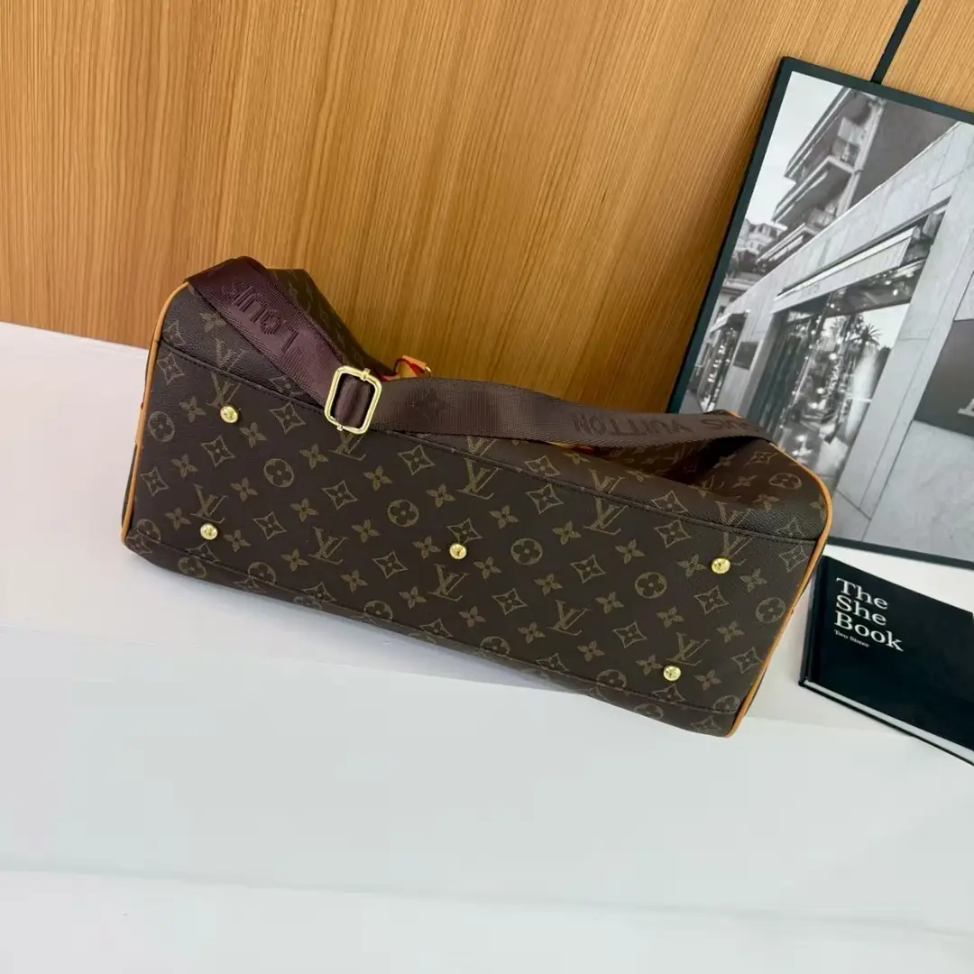 V2975-💴35.99$LV gallery