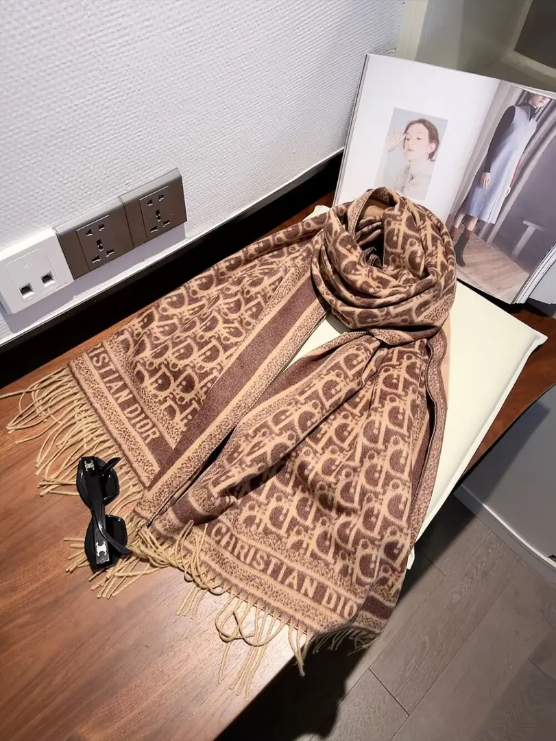 V2982-💴28.71$dr gallery