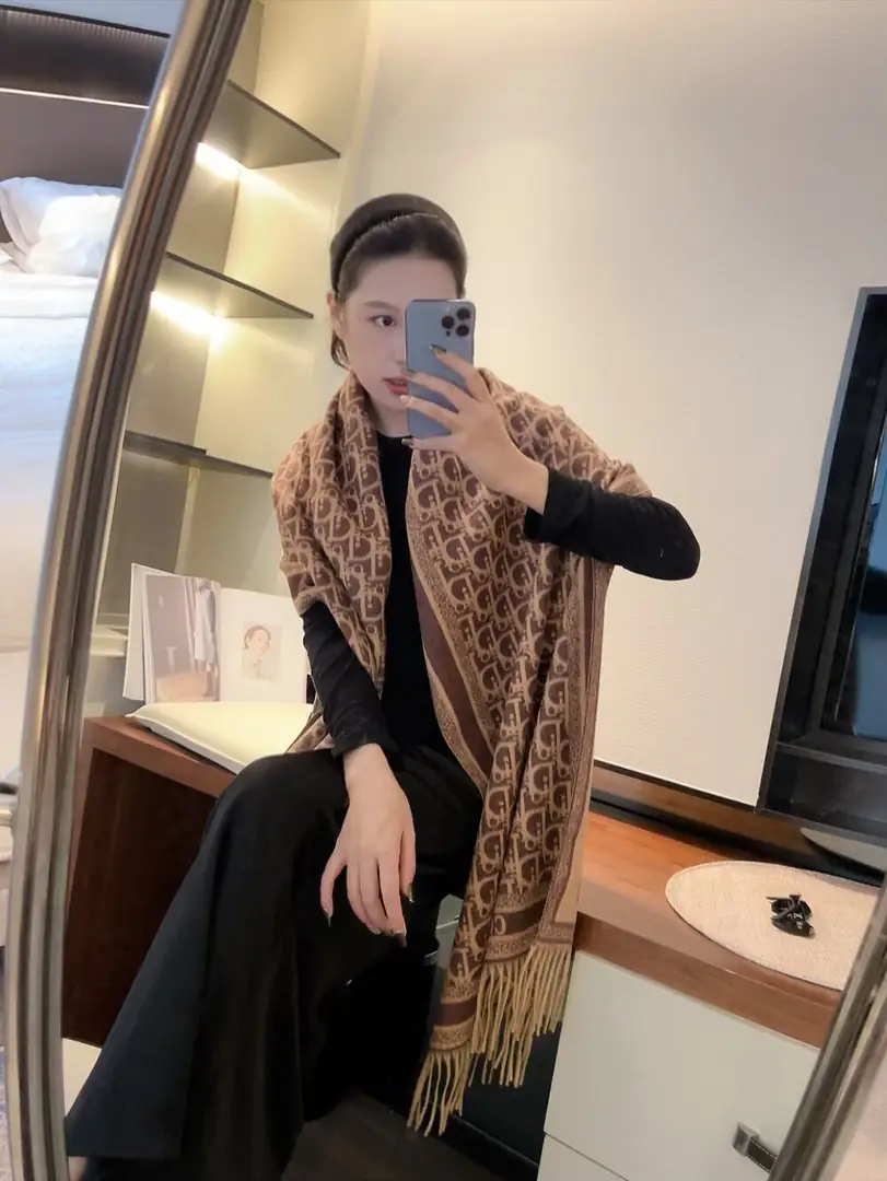 V2982-💴28.71$dr gallery