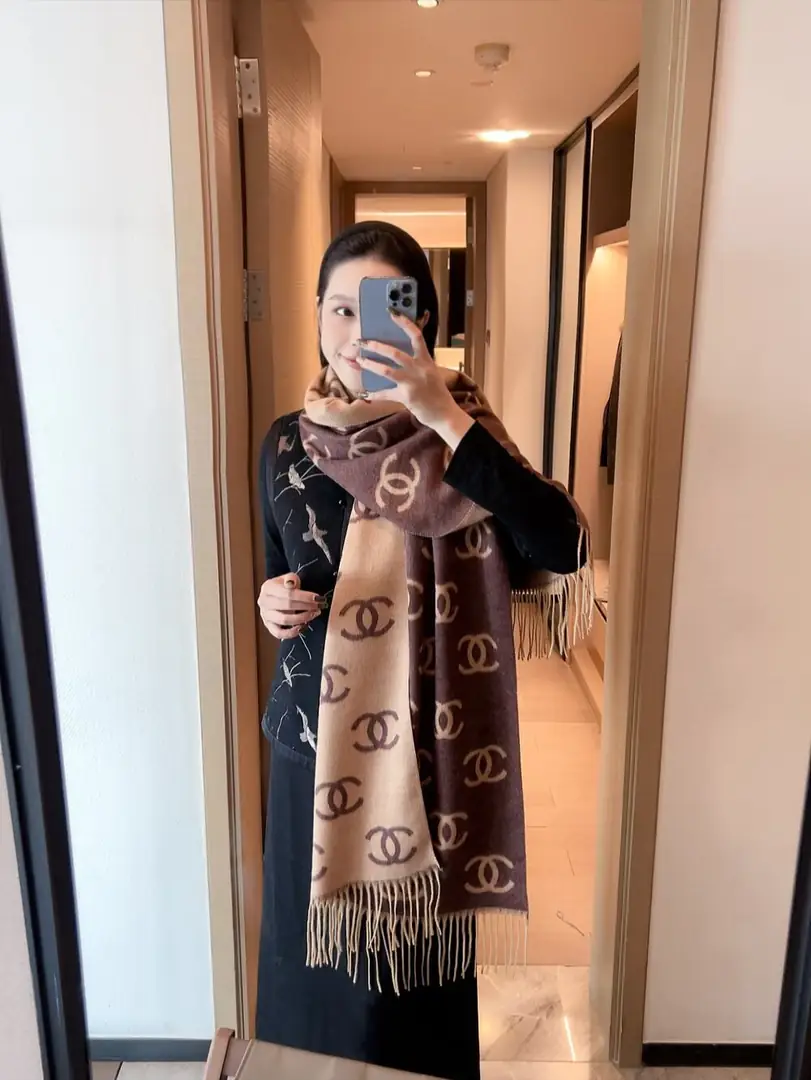 V2983-💴28.63$ch gallery