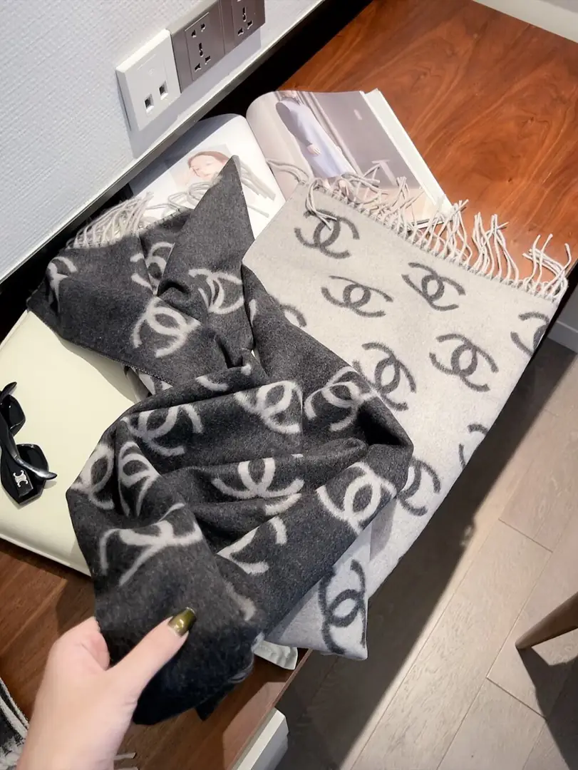 V2983-💴28.63$ch gallery