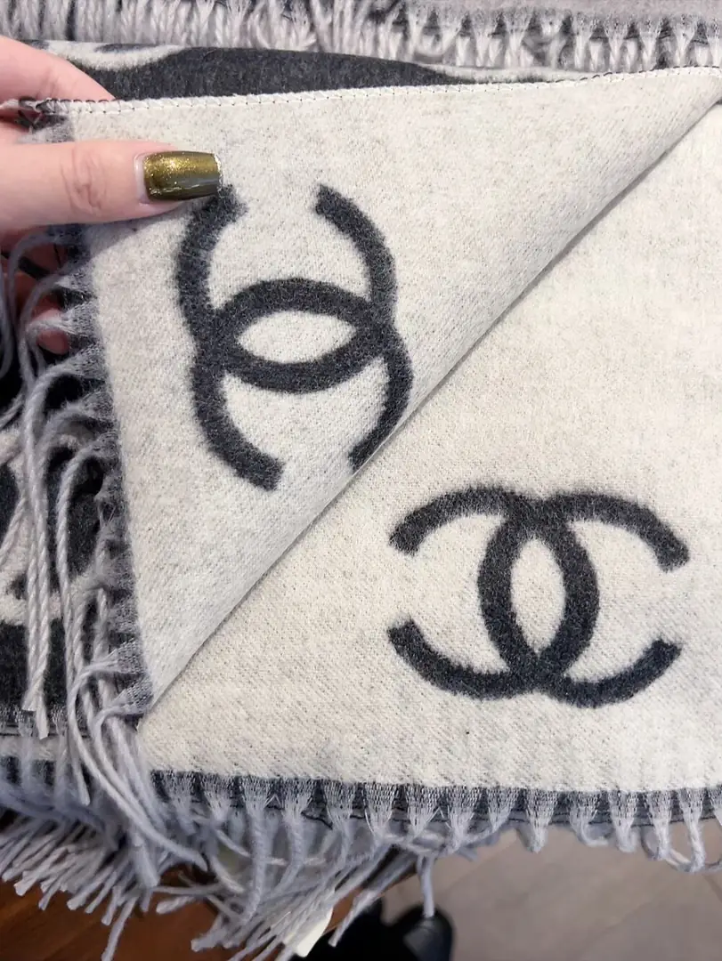 V2983-💴28.63$ch gallery